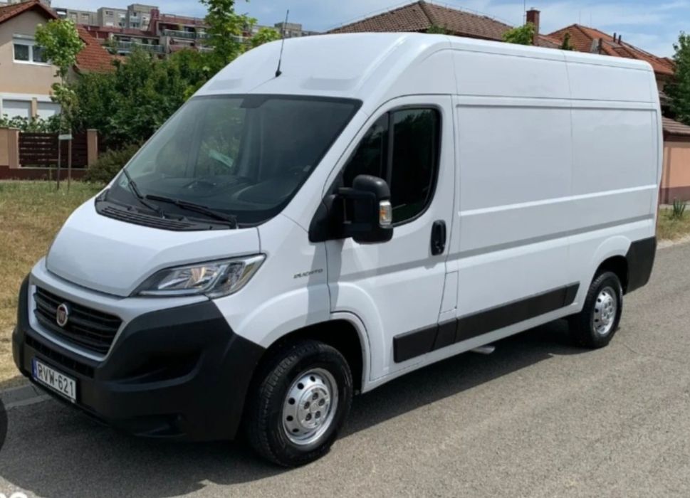 Dube de inchiriat/turisme/microbuze/cu sofer/fara. PRET LA CERERE!