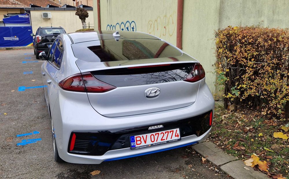 Hyundai ioniq hibrid 1.6, 104 CP