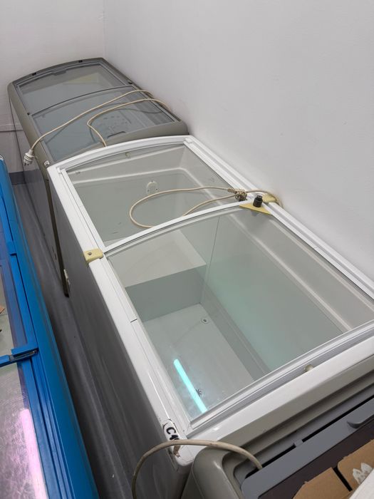 Lada frigorifica - congelator orizontal  cu usi glisante de sticla