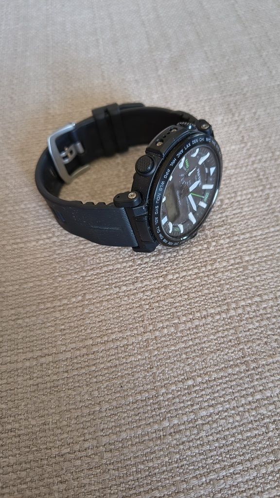Мъжки часовник Casio pro trek