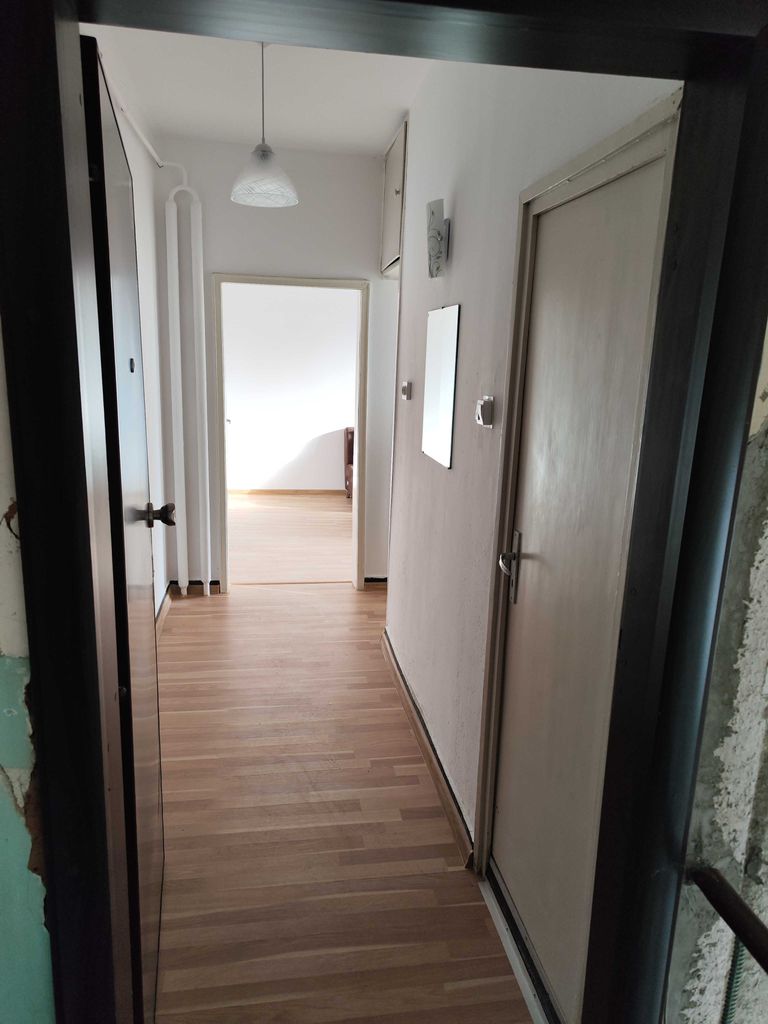 Продава се Двустаен апартамент в София, Надежда 2 - 60 кв.м за 7 €/кв.м - Снимка #4