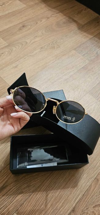 Sunglasses women