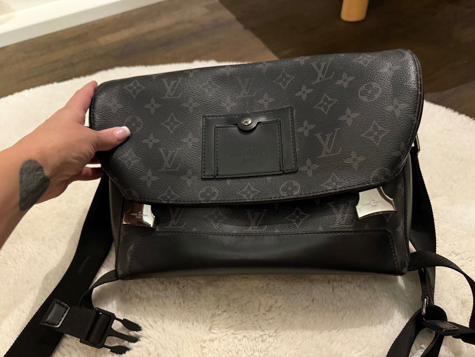 Оригинална чанта Louis Vuitton