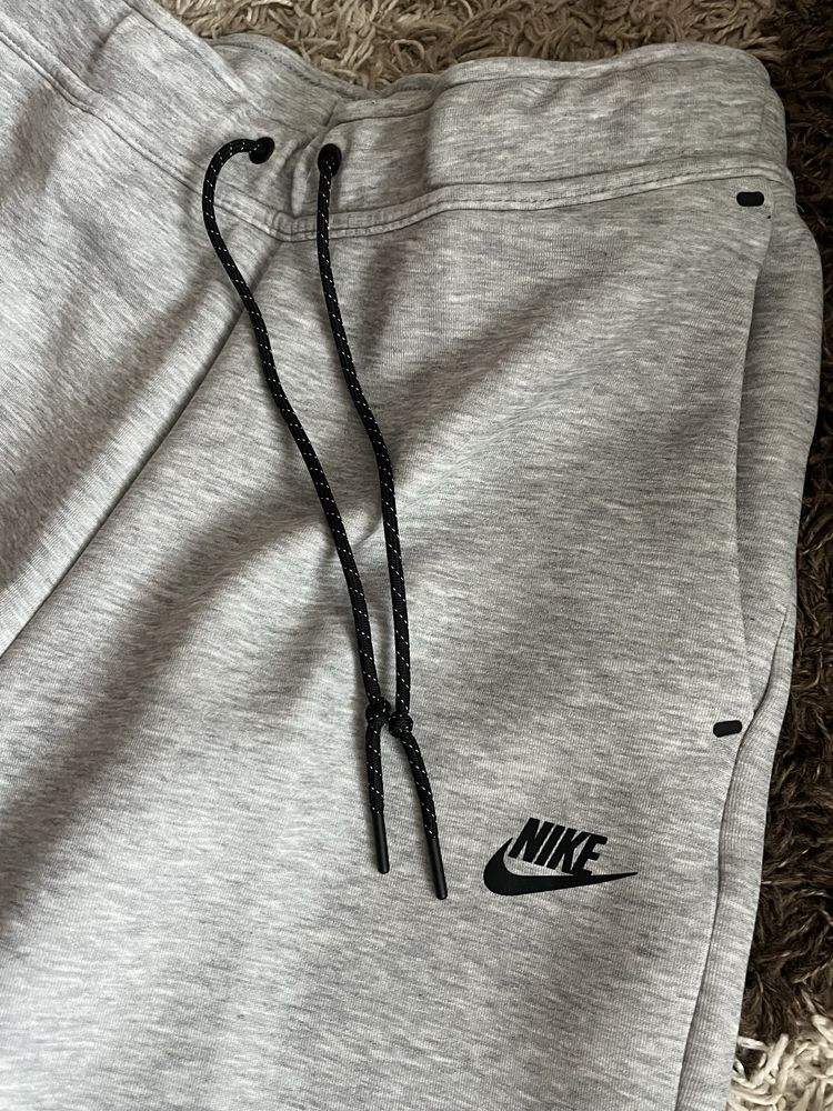 Nike Tech fleece