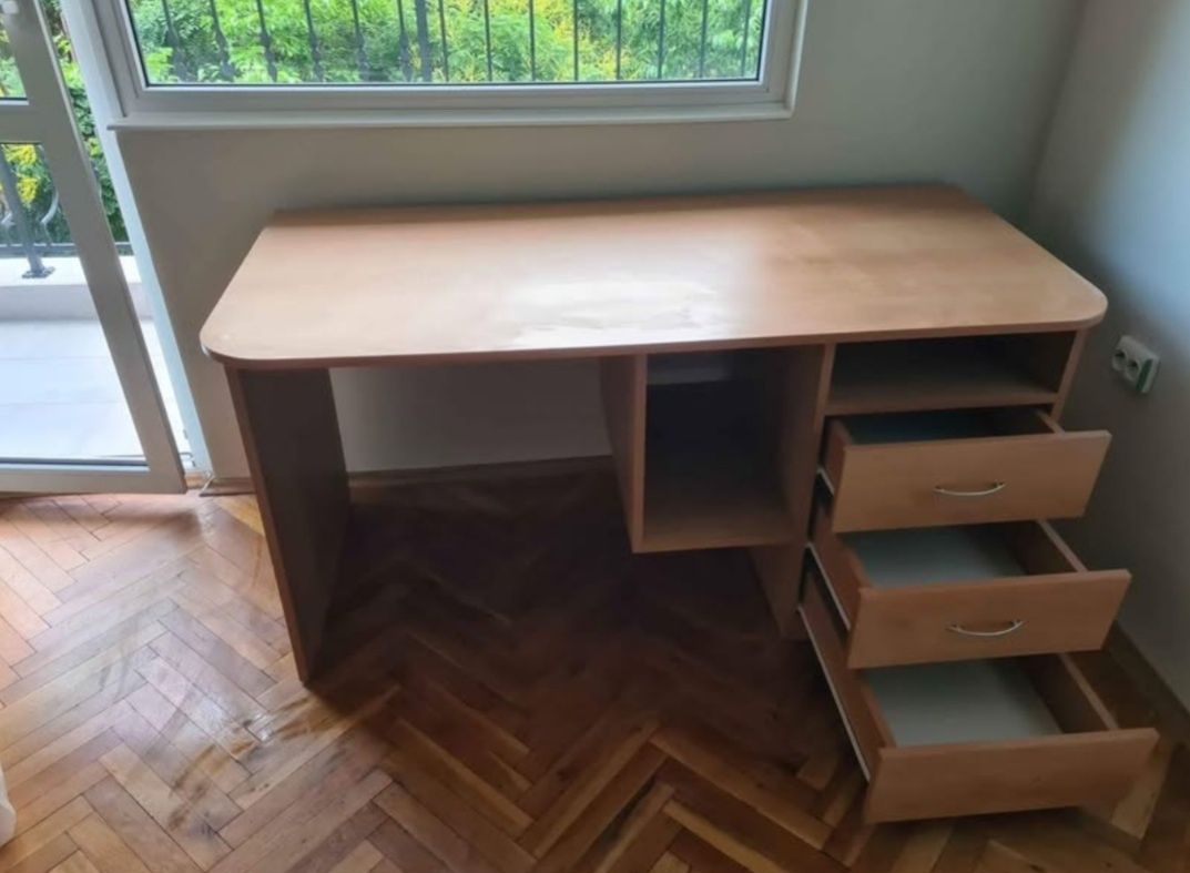 Бюро в отлично състояние