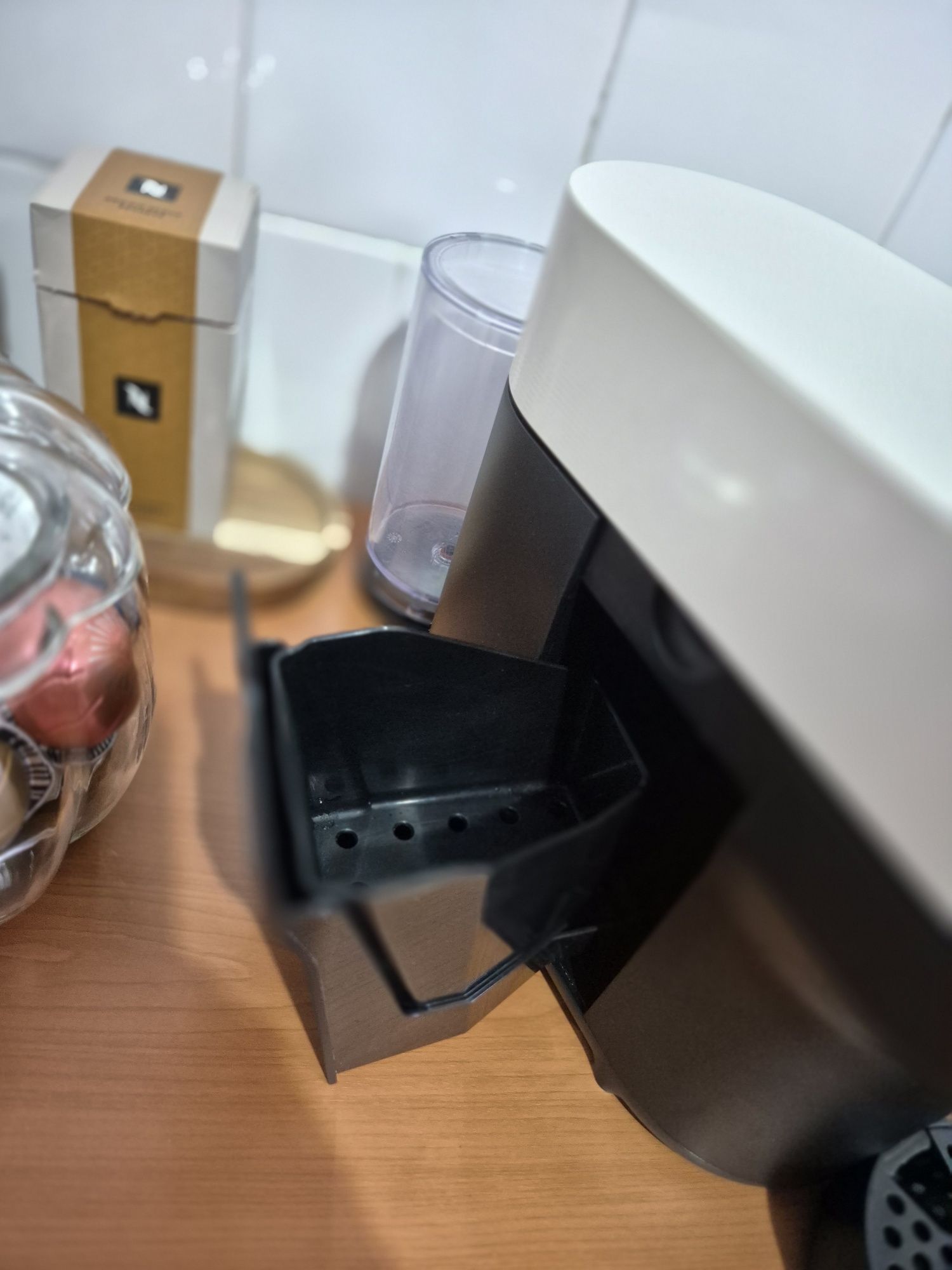 Aparat cafea Nespresso