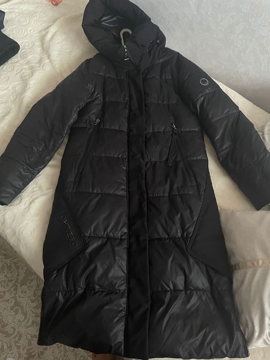 Продам пуховики в хорошем состоянии.