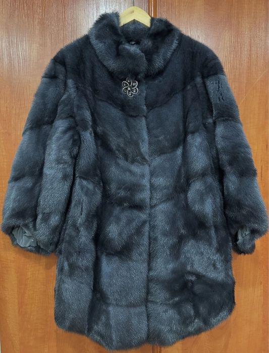 Продам норковую шубу