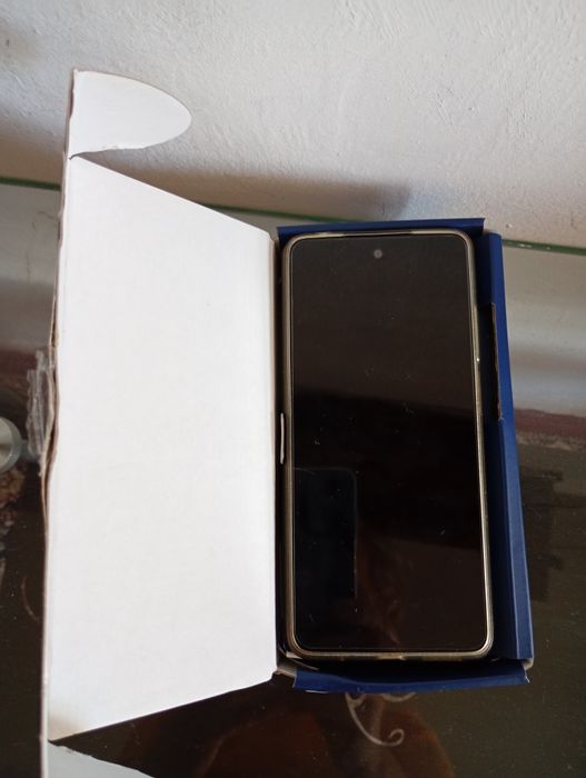 Продавам телефон Motorola g04 4G