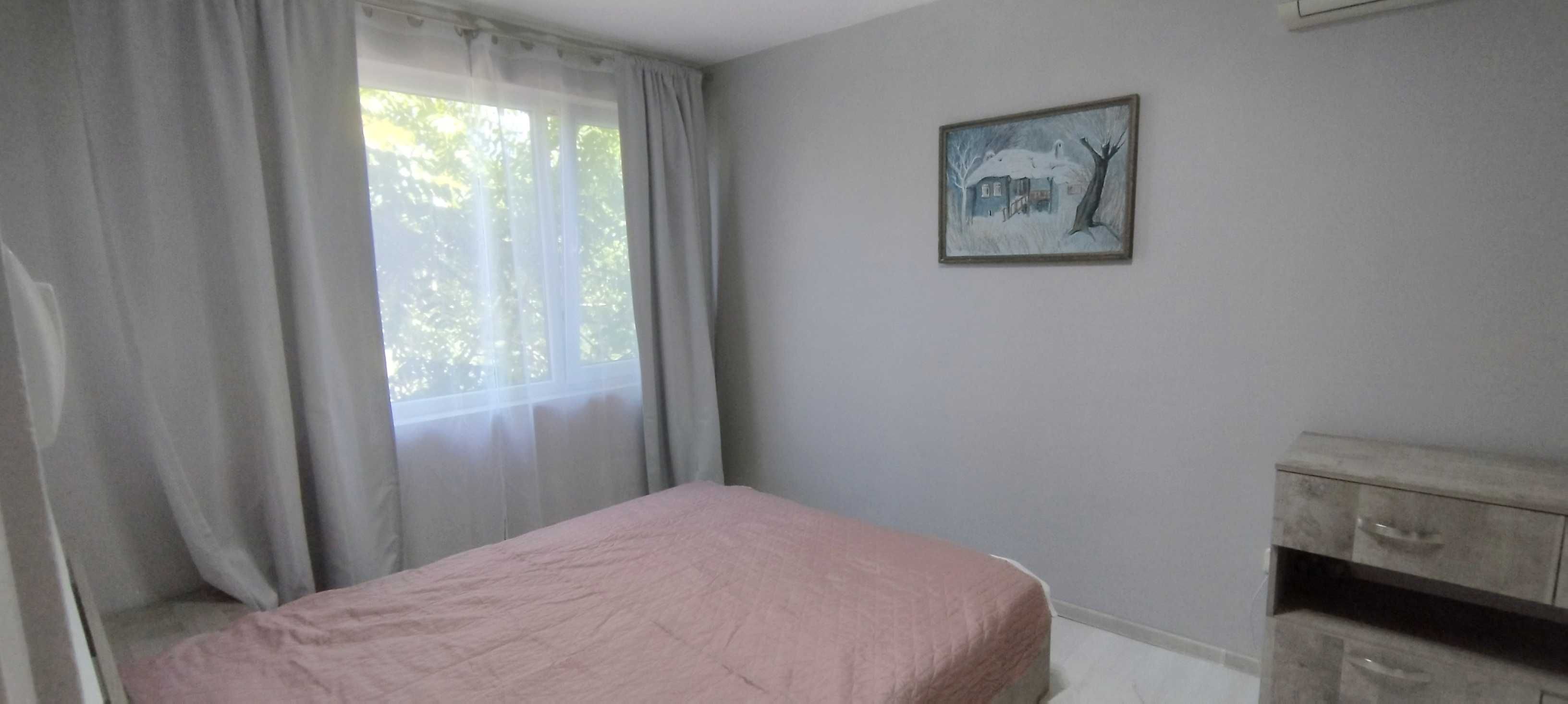 Продавам къща в м. Прибой близо до кв. Галата