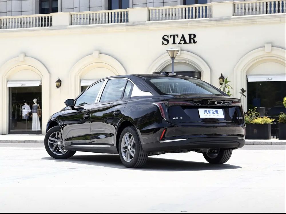 红旗 2025 Hongqi EQM5 500km restayling