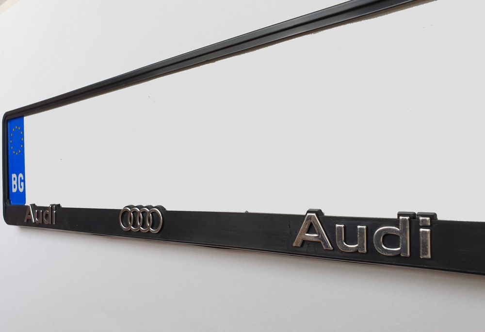 2 броя Рамки за регистрационен номер Audi