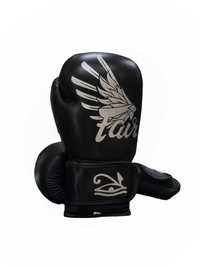 Боксерские перчатки Fairtex