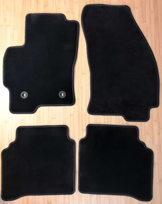 Covorase mocheta originale Ford Mondeo mk3 (2000- 2007) berlina