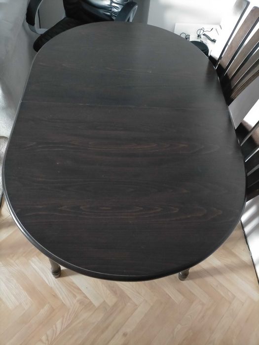 Трапезна маса с 4 стола