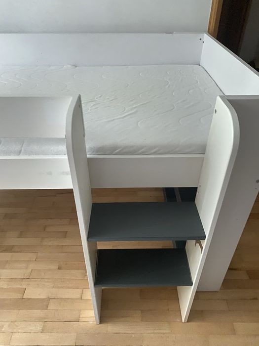 Vand pat etajat Udby de la Jysk pentru copil