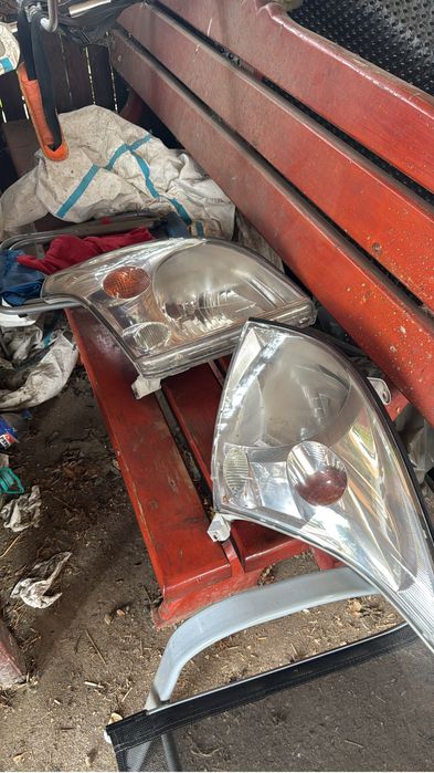 Faruri Toyota Land Cruiser 2005