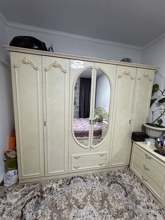 Продам кровать и шкаф