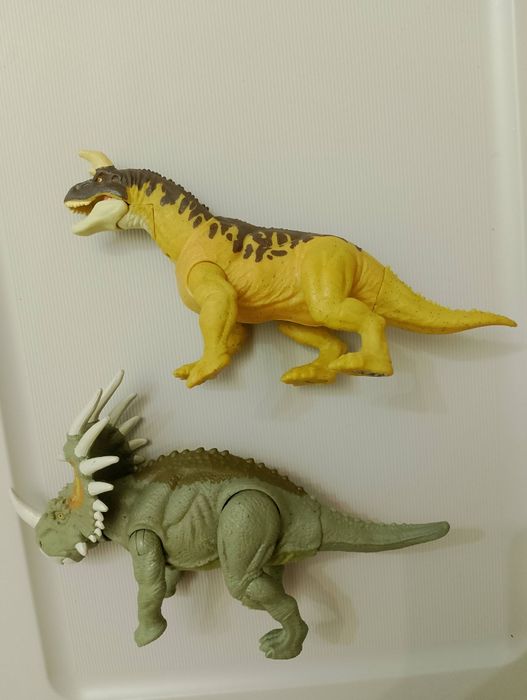 Продам динозавров Маттел