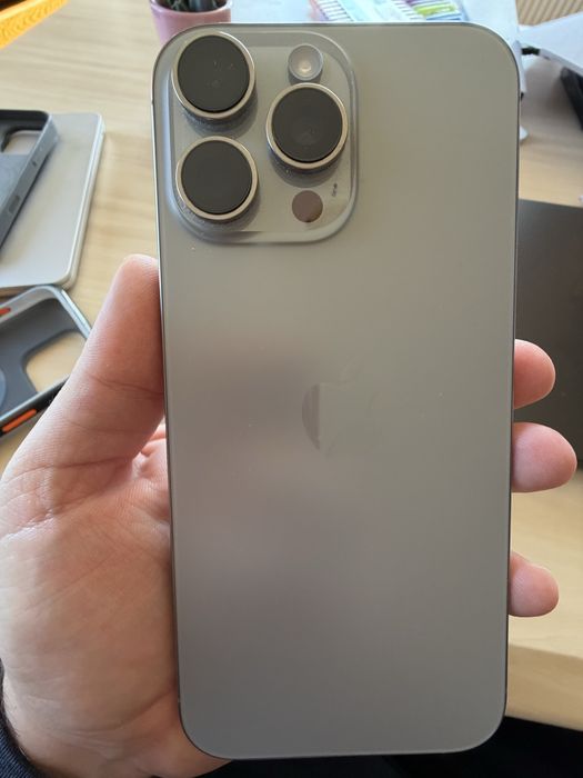 Vand iphone 16 pro max Garantie