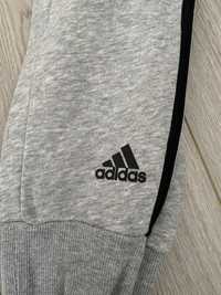 Adidas анцунг, сив цвят