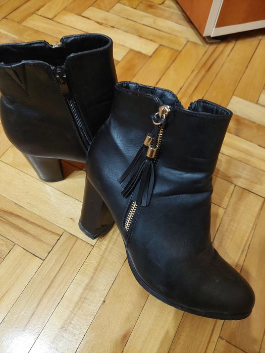 Дамски боти от естествена кожа