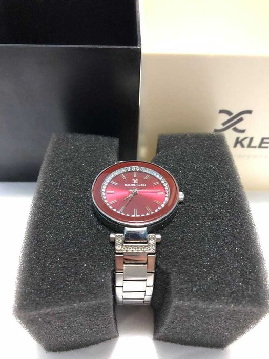 Ocazie: 3 ceasuri. 1 Fossil + 2 Daniel Klein. 1000 Ron