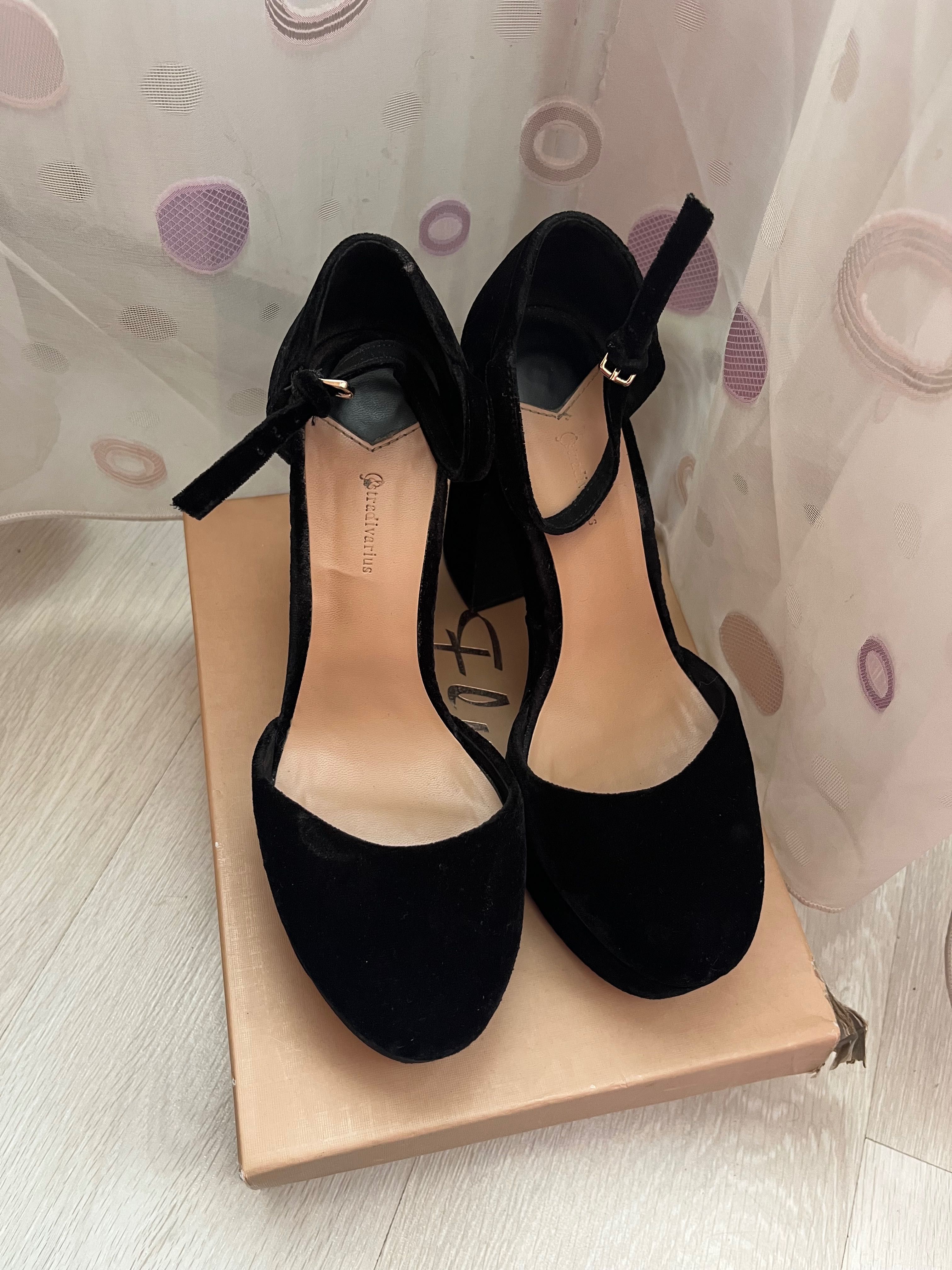 Дамски обувки с висок ток ‘Stradivarius’