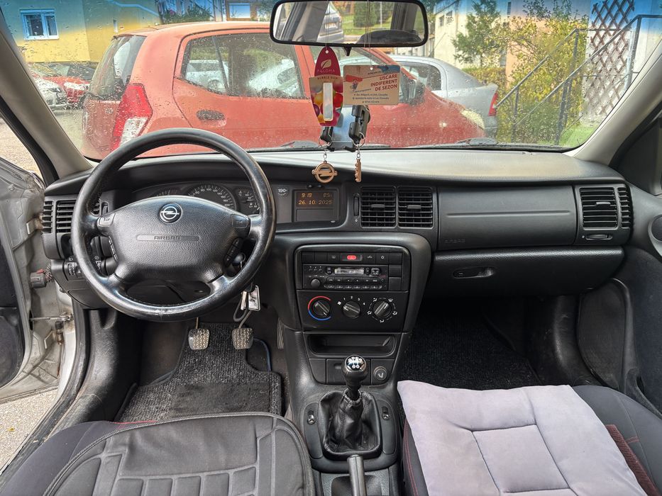 Opel vectra B 1.6 100cai