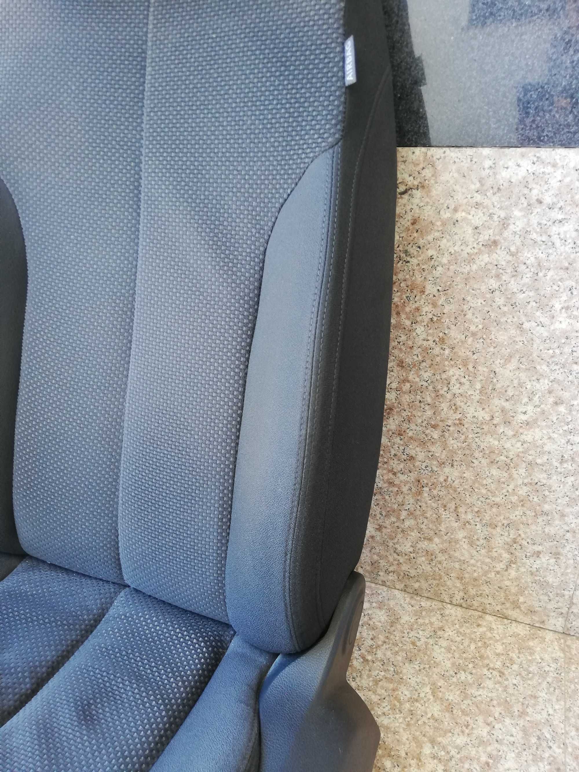 Задна седалка за Passat B6 седан
