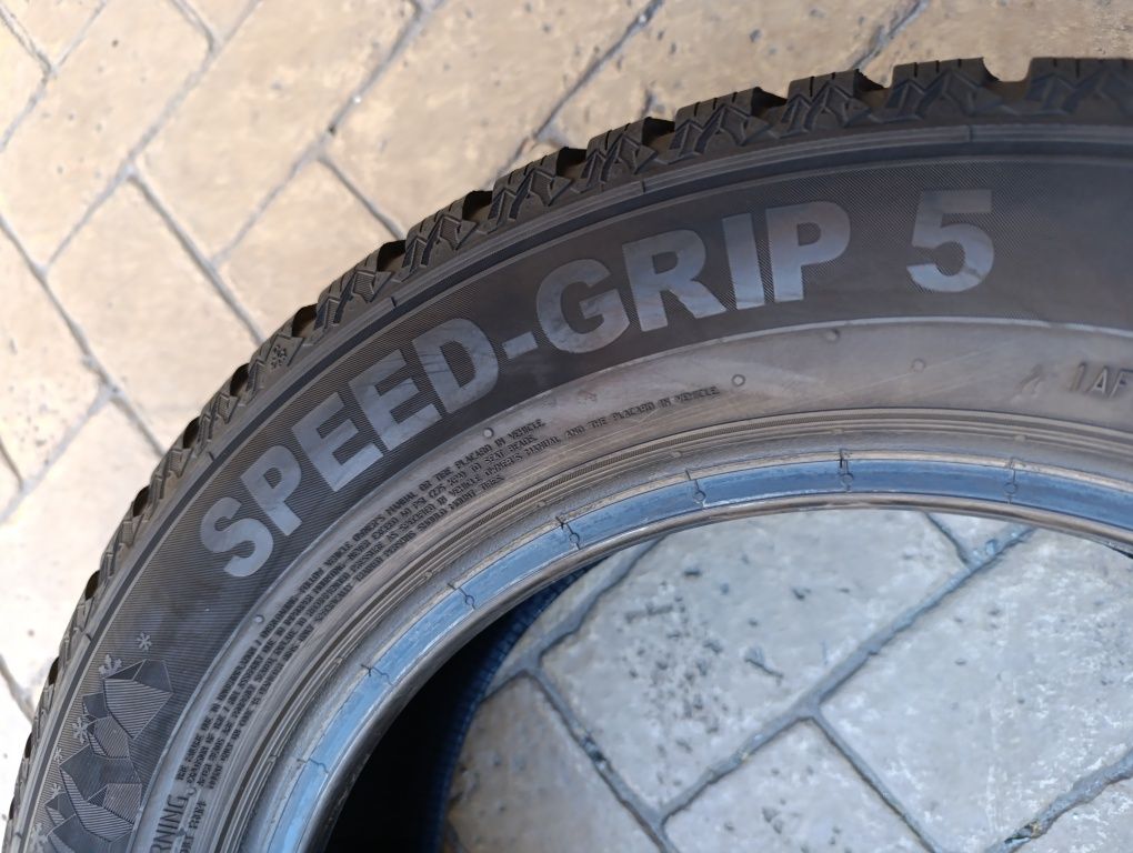 Зимни гуми Semperit 215/60/16 dot 2023