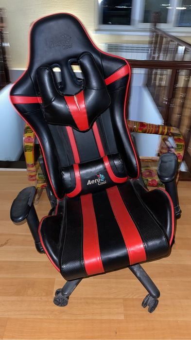 Отдаем кресло игровую