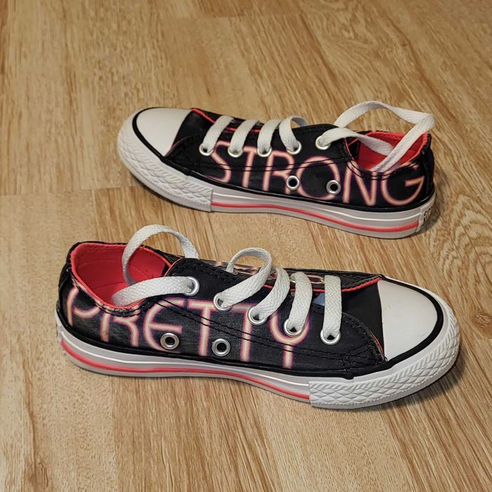 Tenesi Converse All-Star pt fete - size 28, ca noi