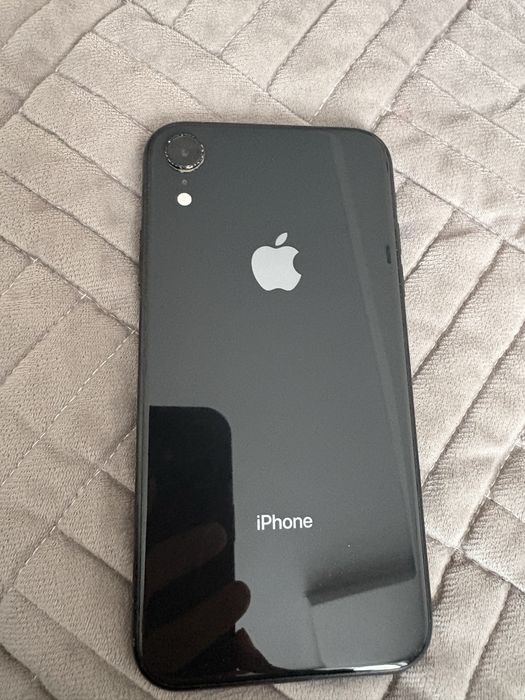 продам Iphone XR 64gb