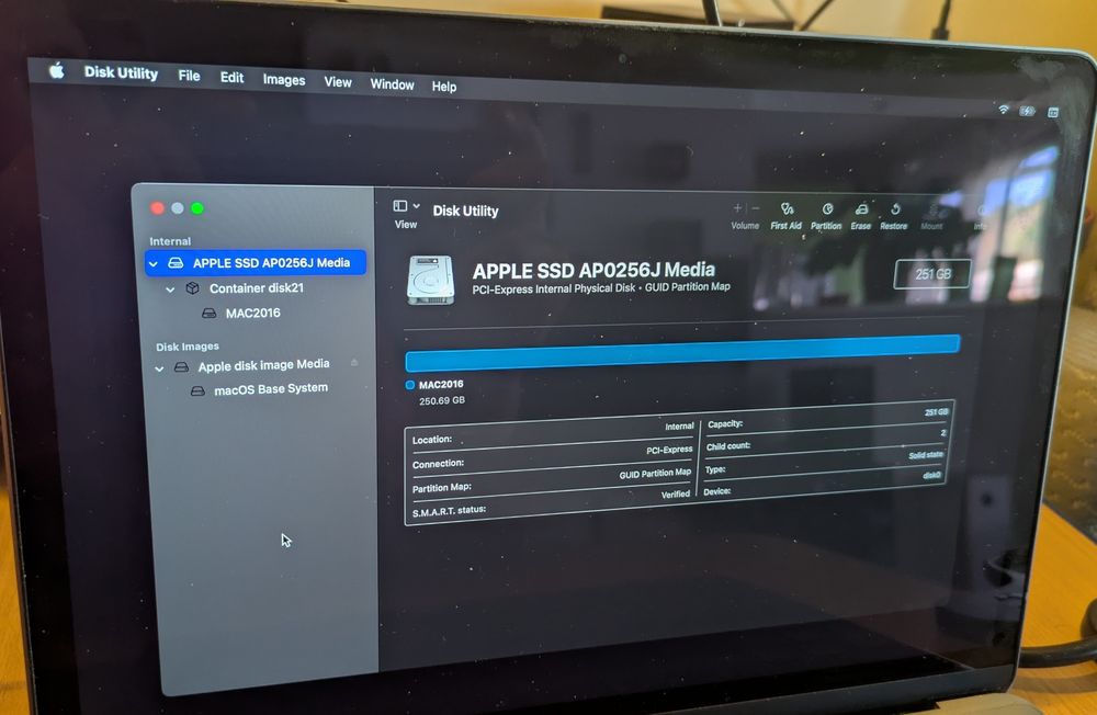 MacBook Retina 12, A1534 din 2016