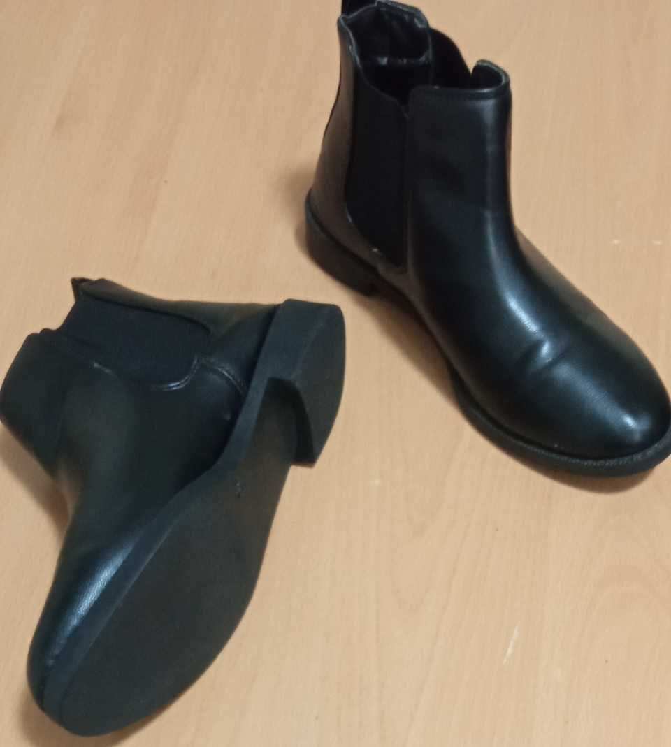 Vand Botine dama C&A