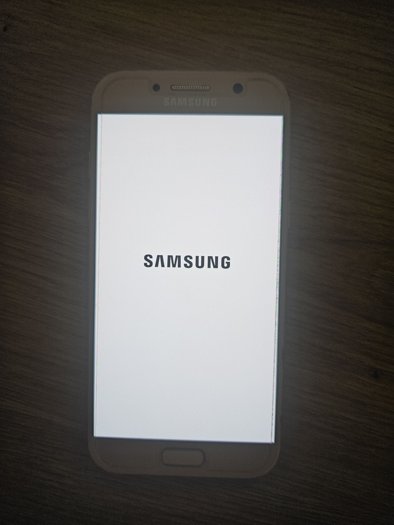 Samsung A5 перфектен,розов