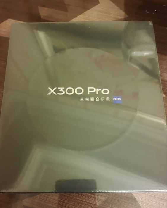 Vivo X300 Pro — абсолютно новый, запечатанный