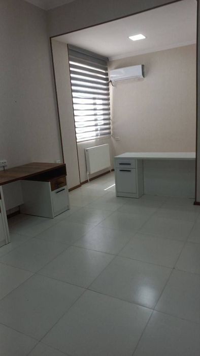 Катта офис арендага берилади