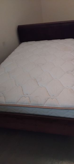 Pat cu saltea 1.20/2.00 impecabil