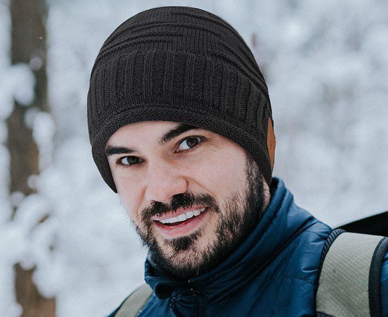 Шапка с наушниками. Наушникли шапка