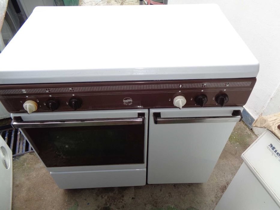 aragaz cu cuptor pe gaz 2 buc