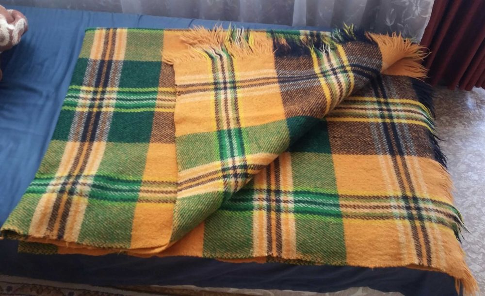 Продавам изгодно Родопско одеяло