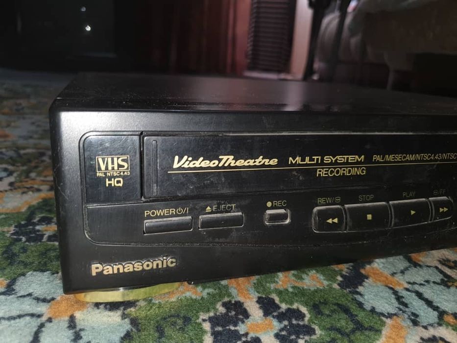 Продам видеопроигрыватель в рабочем состоянии