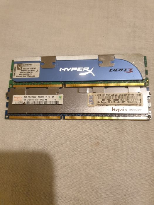 memorii p.c. de  8 și 4 gb