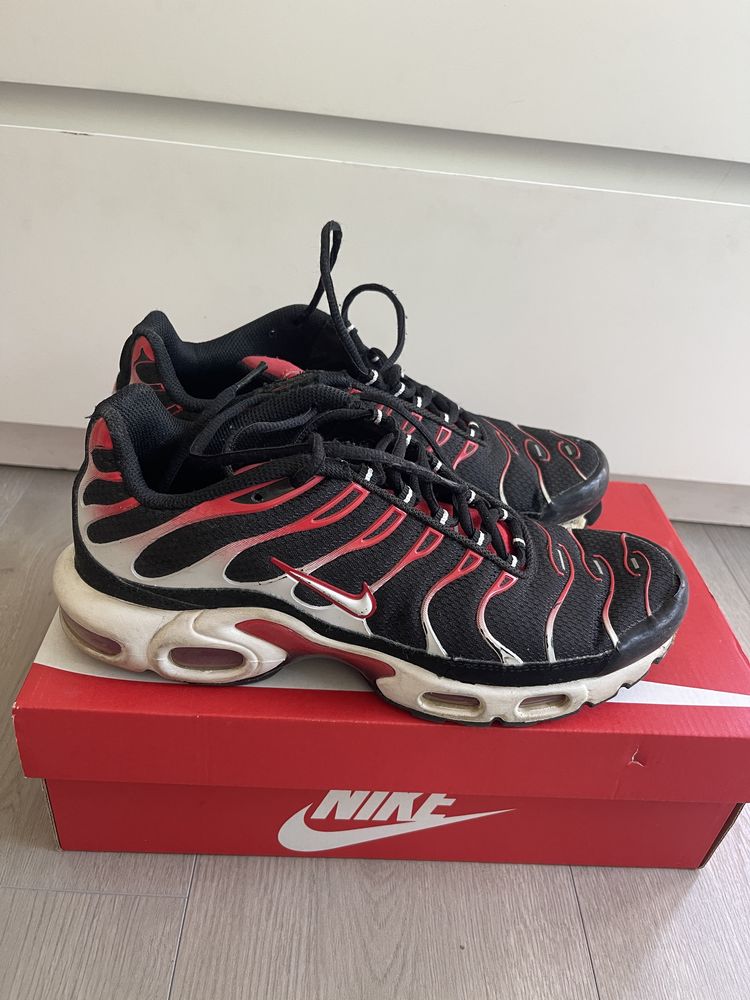 Оригинални мъжки маратонки Nike TN Air Max Plus