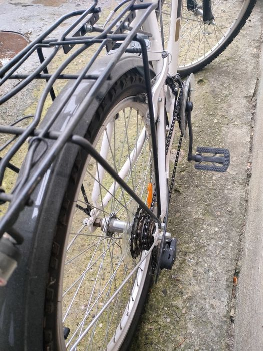 Bicicleta cu roți de 24