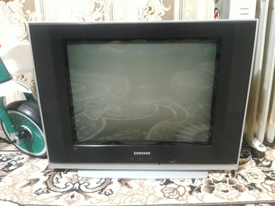 Продам телвизор хорошом состояние  самсун