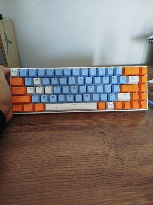 Безжична клавиатура спартан