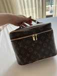 НАМАЛЕНИЕ! Louis vuitton чанта за грим